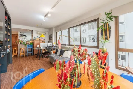 Apartamento com 2 Quartos à venda, 76m² no Mont Serrat, Porto Alegre