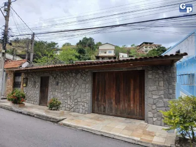 Casa com 3 Quartos à venda, 500m² no Fonseca, Niterói