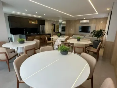 Apartamento com 2 Quartos à venda, 76m² no Barreiros, São José