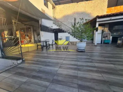 Casa com 3 Quartos à venda, 354m² no Irajá, Rio de Janeiro
