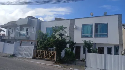 Casa com 2 Quartos à venda, 57m² no São João do Rio Vermelho, Florianópolis