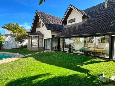 Sobrado com 5 Quartos para alugar, 700m² no Vila Oliveira, Mogi das Cruzes