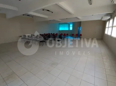 Prédio Comercial com 1 Quarto para alugar, 500m² no Centro, Uberlândia
