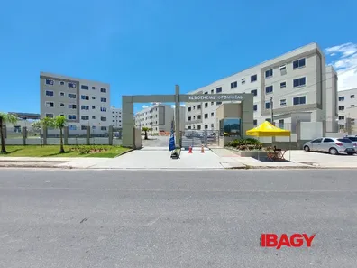 Apartamento com 2 Quartos para alugar, 43m² no Bela Vista, Palhoça