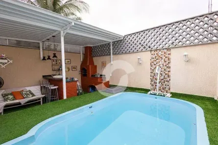 Casa com 4 Quartos à venda, 270m² no Itaipu, Niterói