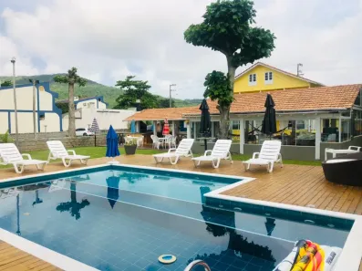 Casa com 6 Quartos para alugar, 200m² no Cachoeira do Bom Jesus, Florianópolis