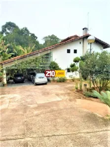 Fazenda/Sítio com 3 Quartos à venda, 436m² no Mombaça, São Roque