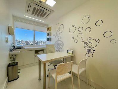 Sala Comercial à venda, 38m² no Santana, Porto Alegre