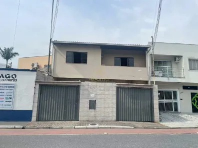 Imóvel Comercial com 5 Quartos à venda, 260m² no São Judas, Itajaí
