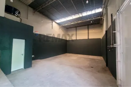 Galpão/Depósito/Armazém para alugar, 110m² no Vila Dom Pedro II, São Paulo