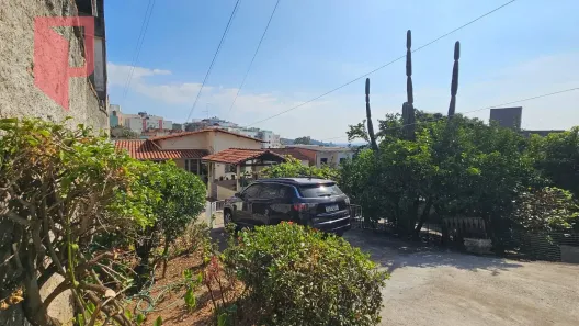 Casa com 3 Quartos à venda, 165m² no Alto Caiçaras, Belo Horizonte