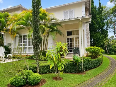 Casa de Condomínio com 4 Quartos à venda, 380m² no Samambaia, Petrópolis