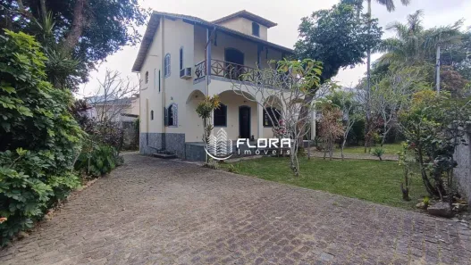 Casa de Condomínio com 4 Quartos à venda, 222m² no Badu, Niterói