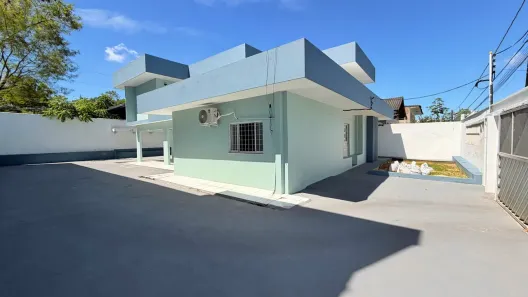 Sobrado com 4 Quartos para alugar, 389m² no Nossa Senhora das Graças, Manaus