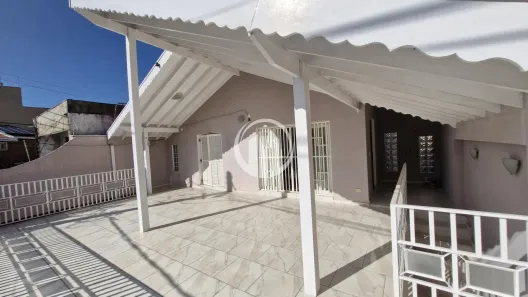 Casa com 3 Quartos à venda, 299m² no Vila Maria Luiza, Jundiaí