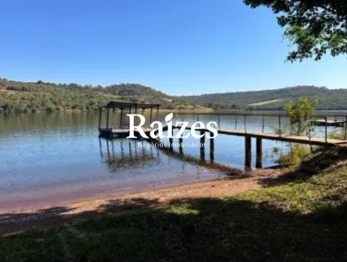 Fazenda/Sítio com 3 Quartos à venda, 200m² no , Indianópolis