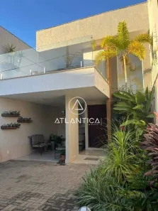 Casa com 3 Quartos à venda, 260m² no Novo Horizonte, Macaé