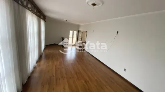 Imóvel Comercial com 3 Quartos à venda, 269m² no Vila Jardini, Sorocaba