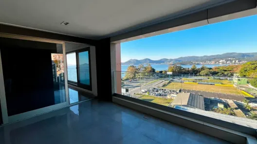 Apartamento com 3 Quartos à venda, 248m² no Agronômica, Florianópolis