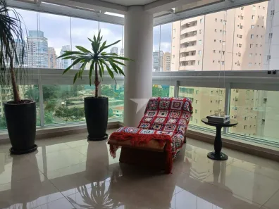 Apartamento com 3 Quartos à venda, 233m² no Vila Uberabinha, São Paulo