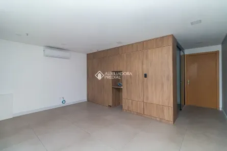 Sala Comercial à venda, 35m² no Petrópolis, Porto Alegre