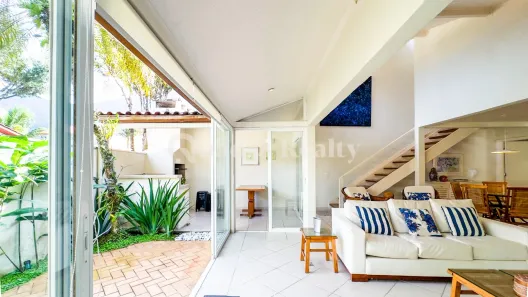 Casa de Condomínio com 4 Quartos à venda, 140m² no Maresias, São Sebastião