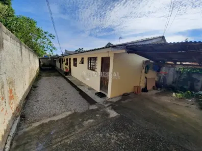 Casa com 2 Quartos à venda, 200m² no Cidade Industrial, Curitiba
