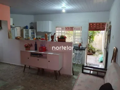 Casa com 2 Quartos à venda, 180m² no Jardim Primavera (Zona Norte), São Paulo