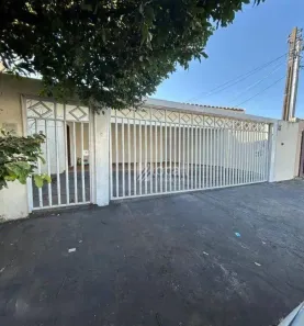 Casa com 3 Quartos para alugar, 130m² no Jardim São Paulo, São José do Rio Preto