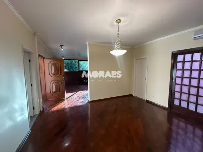Casa com 4 Quartos para alugar, 473m² no Jardim Brasil, Bauru