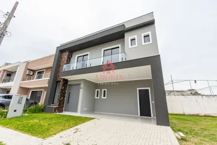 Sobrado com 3 Quartos à venda, 198m² no Umbará, Curitiba