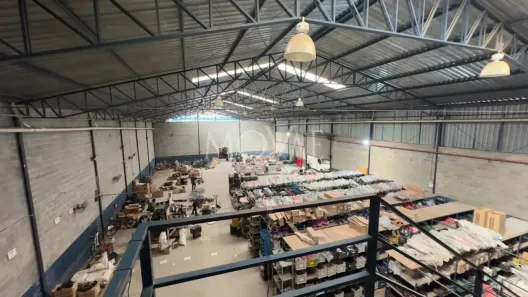 Galpão/Depósito/Armazém para alugar, 1300m² no Chácaras Reunidas, São José dos Campos