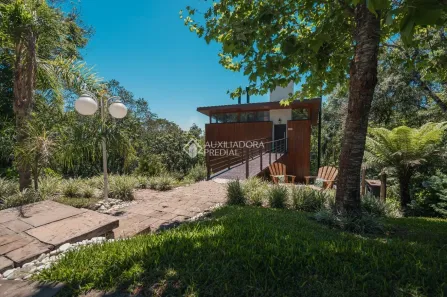 Casa com 3 Quartos para alugar, 250m² no Mato Queimado, Gramado