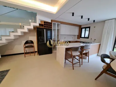 Casa de Condomínio com 3 Quartos à venda, 172m² no Santa Felicidade, Curitiba