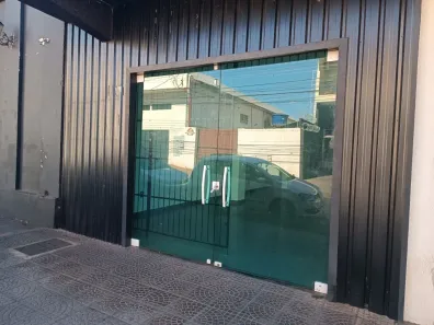 Galpão/Depósito/Armazém com 2 Quartos para alugar, 300m² no Zona 04, Maringá