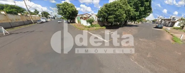 Lote/Terreno à venda, 377m² no Osvaldo Rezende, Uberlândia