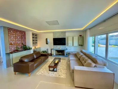 Casa com 2 Quartos para alugar, 223m² no Laranjal, Pelotas