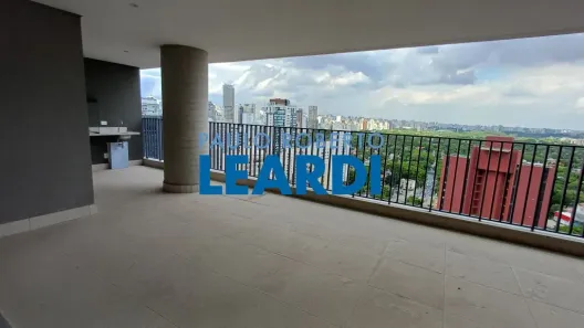Apartamento com 3 Quartos à venda, 176m² no Pinheiros, São Paulo