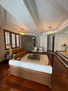 Sobrado com 4 Quartos à venda, 432m² no Treze de Julho, Aracaju