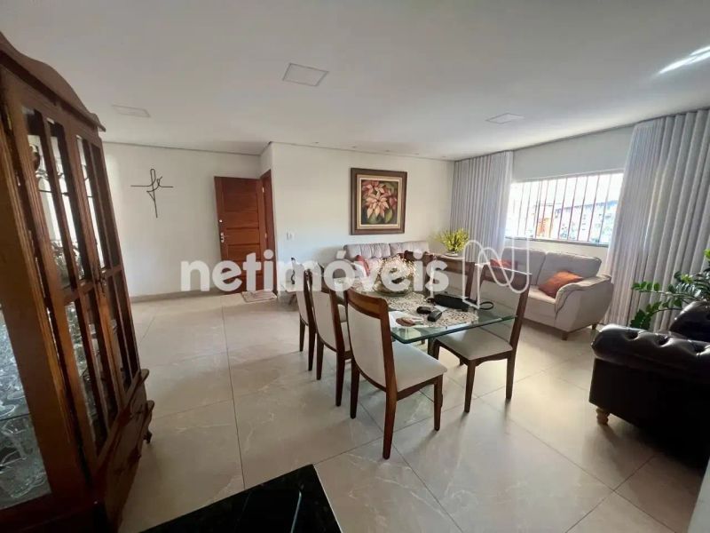Casa com 9 quartos — Glória, Belo Horizonte
