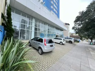 Imóvel Comercial para venda ou aluguel, 106m² no Nossa Senhora de Lourdes, Caxias do Sul