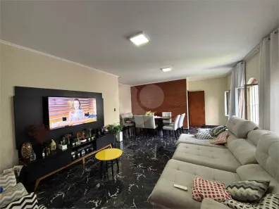 Casa com 3 Quartos à venda, 400m² no Vila Nivi, São Paulo