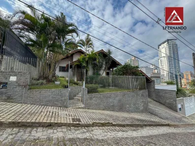 Casa de Condomínio com 4 Quartos à venda, 273m² no Água Verde, Blumenau