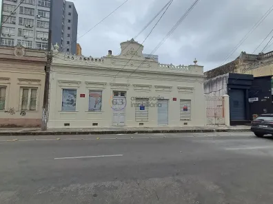 Prédio Comercial com 4 Quartos para venda ou aluguel, 100m² no Centro, Pelotas