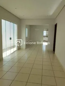 Casa com 3 Quartos para alugar, 280m² no Jardim Karaíba, Uberlândia