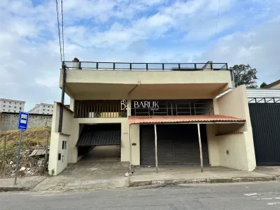 Casa com 4 Quartos à venda, 473m² no Marilândia, Juiz de Fora