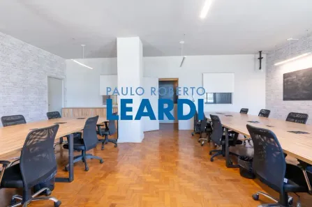 Sala Comercial à venda, 1036m² no Santa Cecília, São Paulo