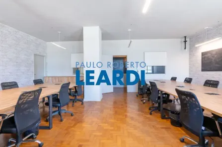 Sala Comercial à venda, 1036m² no Santa Cecília, São Paulo