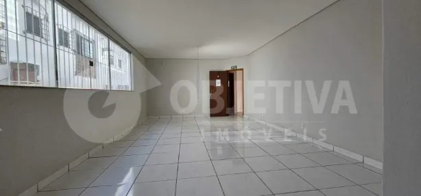 Sala Comercial para alugar, 35m² no Vigilato Pereira, Uberlândia