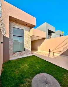 Casa com 3 Quartos à venda, 100m² no Conjunto Residencial Cidade Alta, Maringá